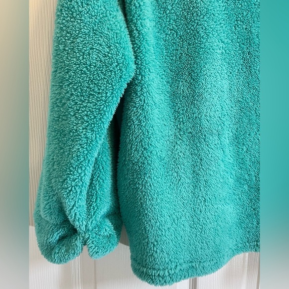 UMGEE Women’s Crew Neck Sherpa Pullover Jacket Size Small Aqua Blue Color - Picture 2 of 8